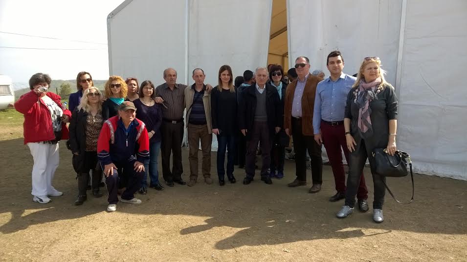 Παράδοση ειδών πρωτης ανάγκης σε πρόσφυγες από τον Δήμο Μενεμένης-Αμπελοκήπων